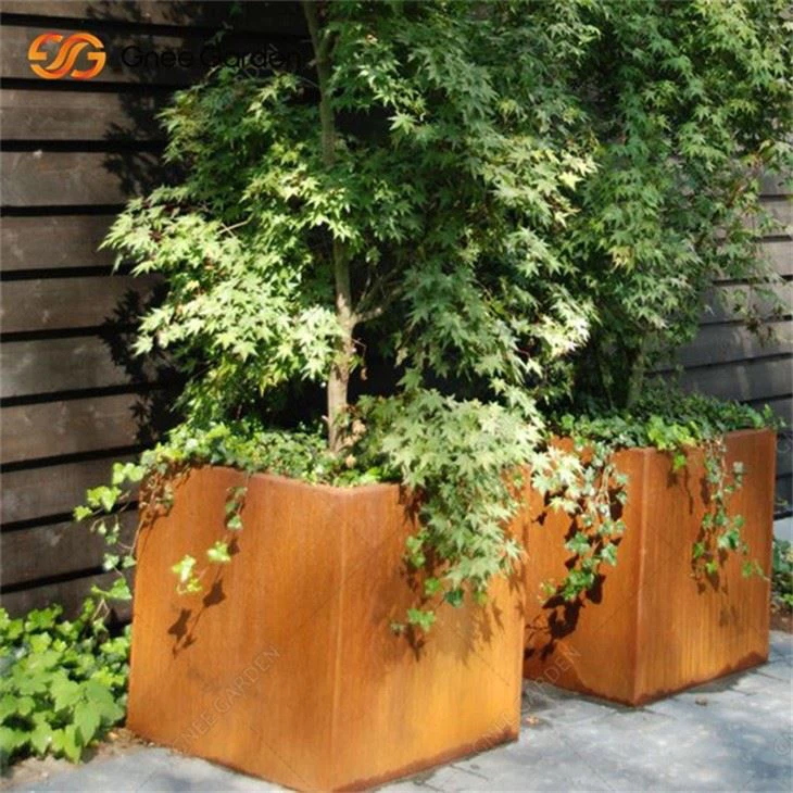 Courtyard Modern Corten Steel Outdoor Planter